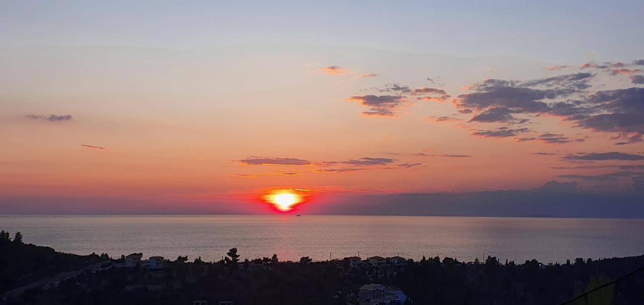 Valerian Villa Ayios Nikitas Bagian luar foto
